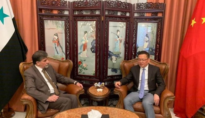 سفير منظمة التحرير في دمشق يطلع سفير الصين على آخر الأوضاع بفلسطين