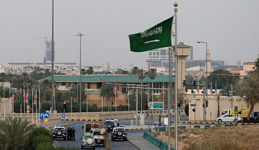 السعودية تسجل 1312 إصابة و13 وفاة جديدة بكورونا
