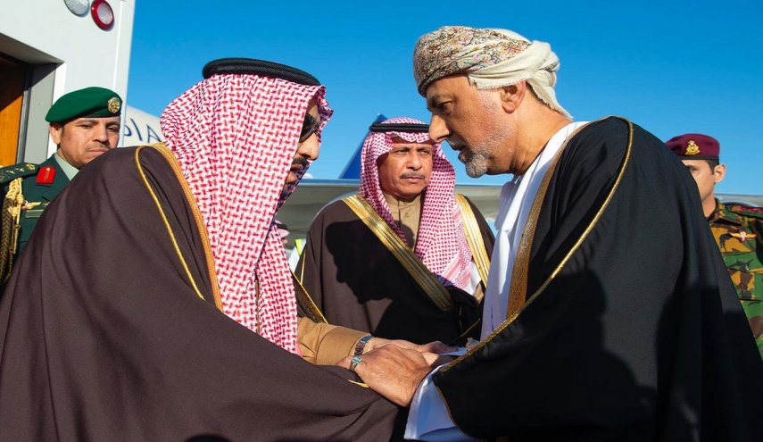 الملك السعودي يستضيف سلطان عمان في نيوم الأحد المقبل