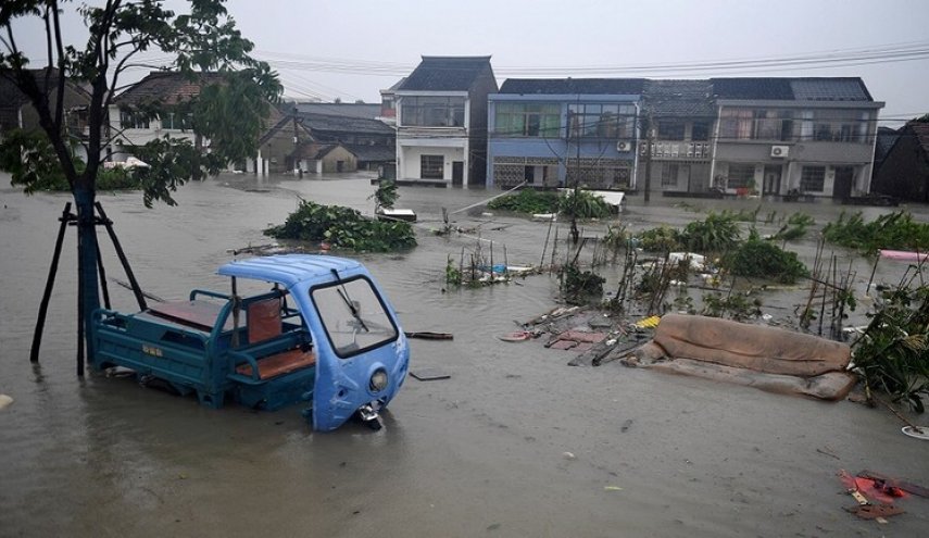 ارتفاع عدد ضحايا فيضانات وسط الصين إلى 99 قتيلا
