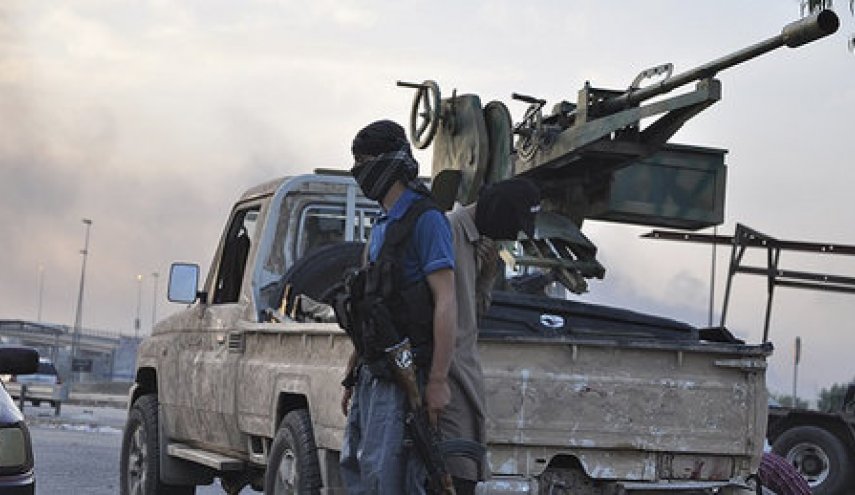 حمله تروریستی داعش به نظامیان مصر در صحرای سینا

