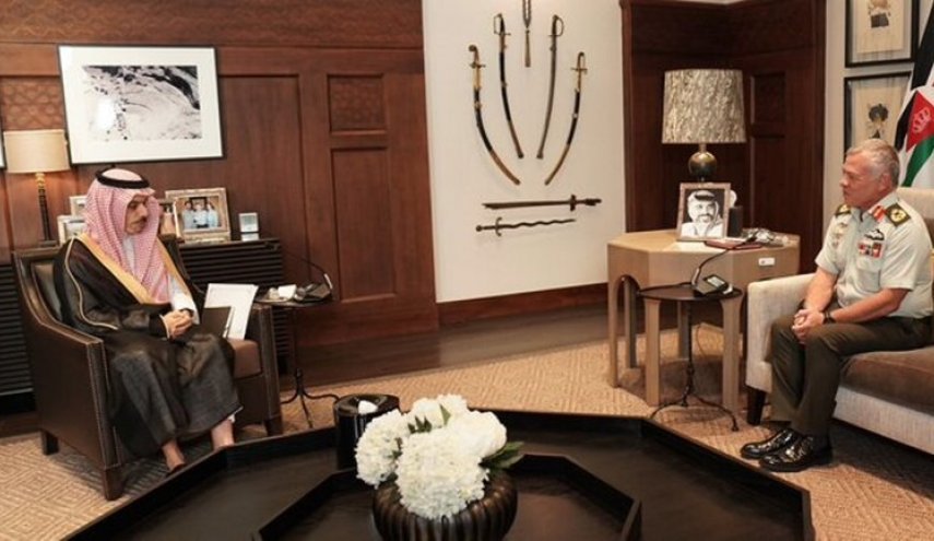 وزیر خارجه عربستان با شاه اردن دیدار کرد
