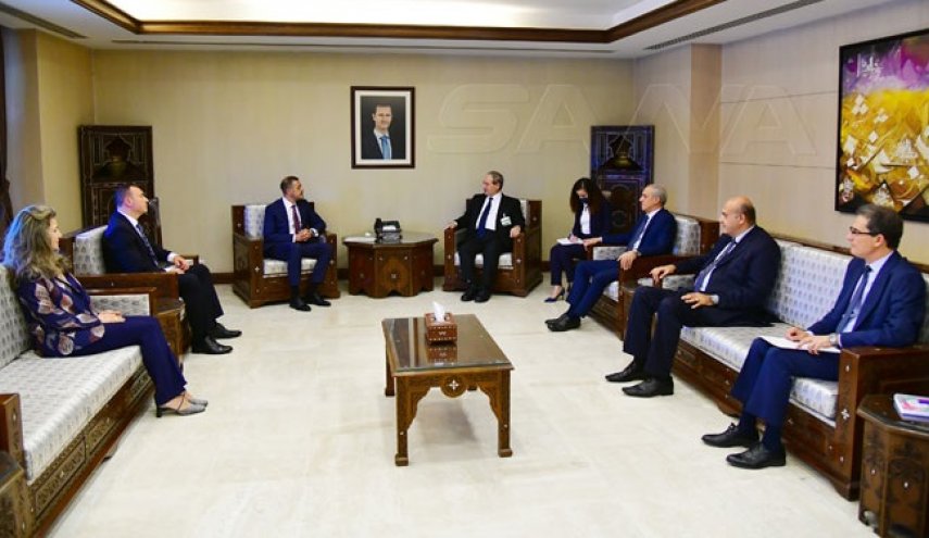 المقداد يتسلم نسخة من أوراق اعتماد سفير صربيا الجديد
