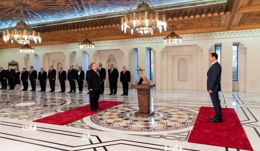 بالصور.. الحكومة السورية الجديدة تؤدي اليمين أمام الرئيس الأسد