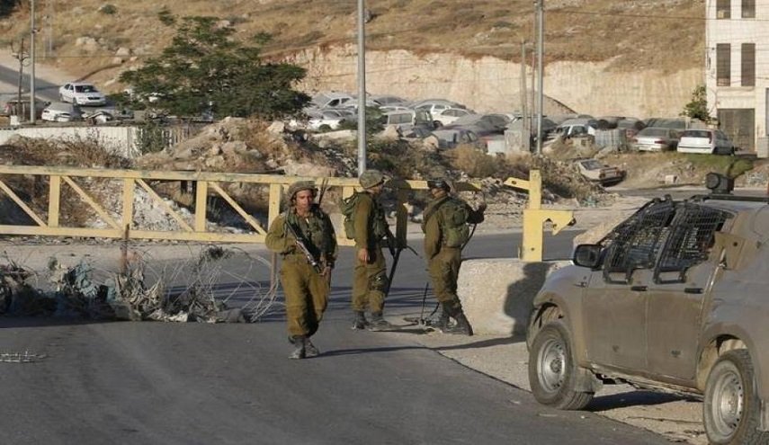 اصابة فلسطيني معاق برصاص قوات الاحتلال في الضفة الغربية