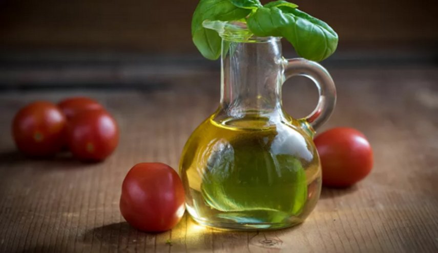 فوائد تناول الطماطم مع زيت الزيتون ..تأثير كبير على القلب