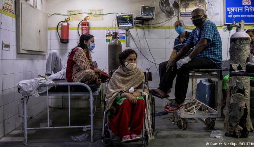 تسجیل أعلى حصيلة يومية للإصابات بکورونا خلال شهرين فی الهند