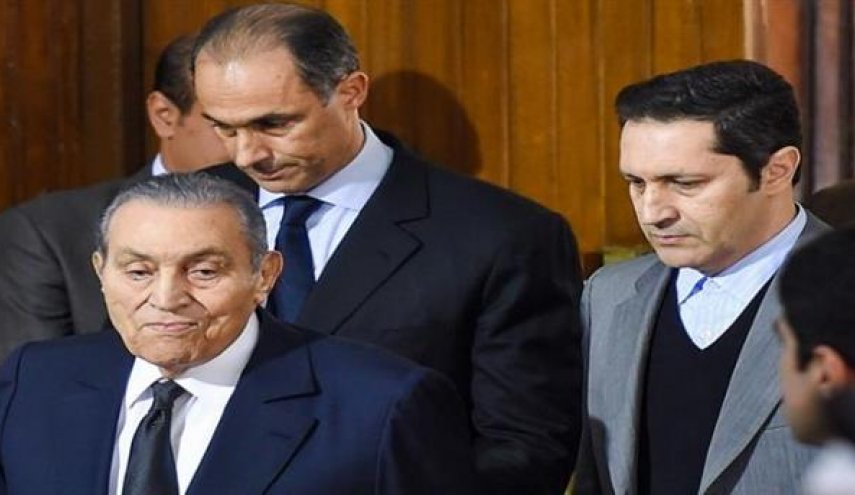 القضاء المصري يؤجل النظر في منع عائلة مبارك من التصرف بأموالها