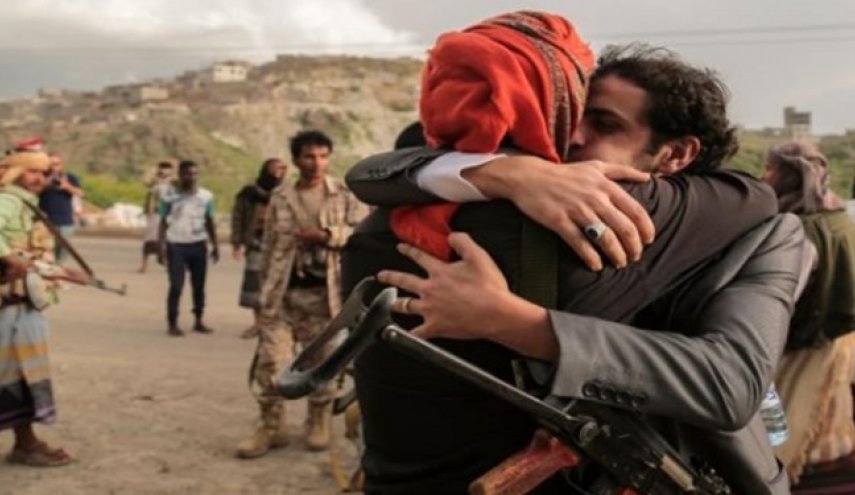 تبادل بیش از 200 اسیر میان دولت نجات ملی یمن و دولت مستعفی+عکس

