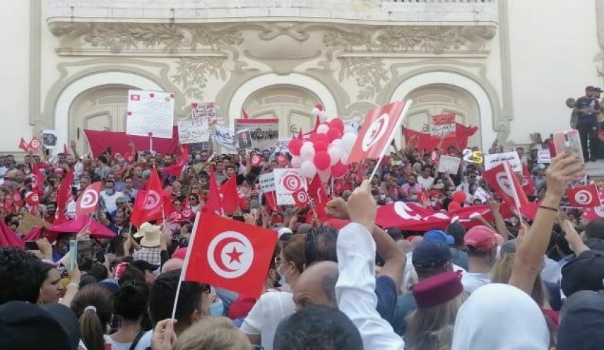 گزارش العالم از تظاهرات در تونس