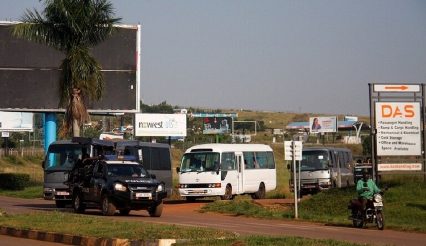 مقتل شخصين في تفجير بحافلة في أوغندا
