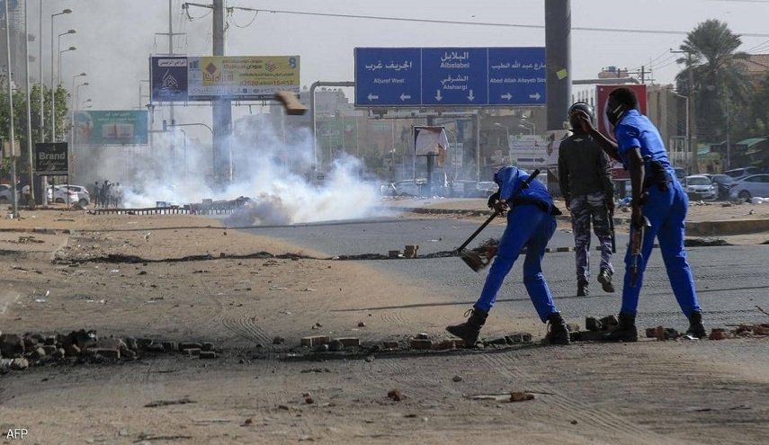 السودان.. شركة نفطية حكومية تنضم إلى حركة العصيان المدني