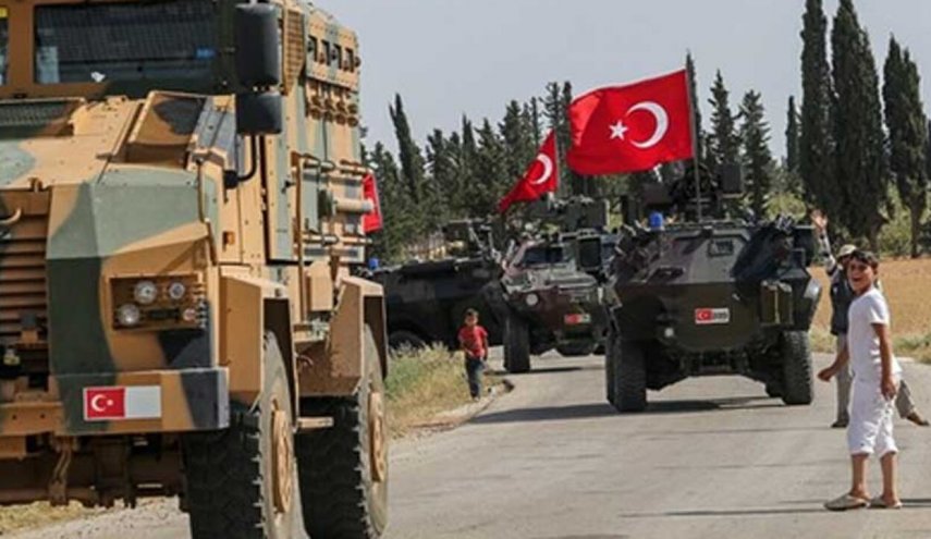 وكالة: تركيا تستعد لشن عمليتين عسكريتين متزامنتين في سوريا
