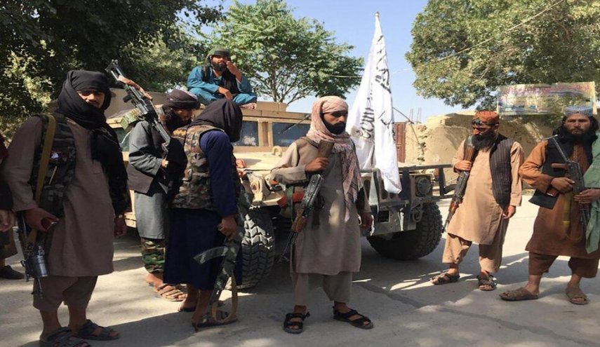 طالبان سوار شدن افراد مسلح به تاکسی در جلال آباد را ممنوع کرد