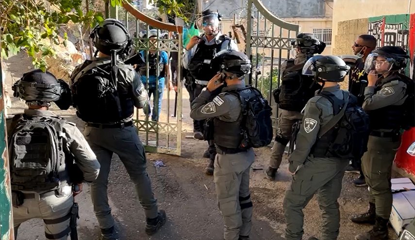 شرطة الاحتلال تعتقل 73 فلسطينيا جنوب الخليل