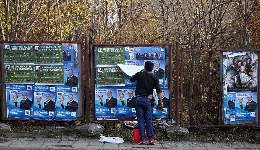 ناخبو بلغاريا يصوتون في ثالث انتخابات برلمانية هذا العام 
