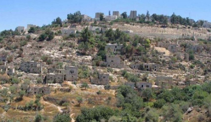 قوات الاحتلال تصادر 5 دونمات من أراضي جبل الريسان