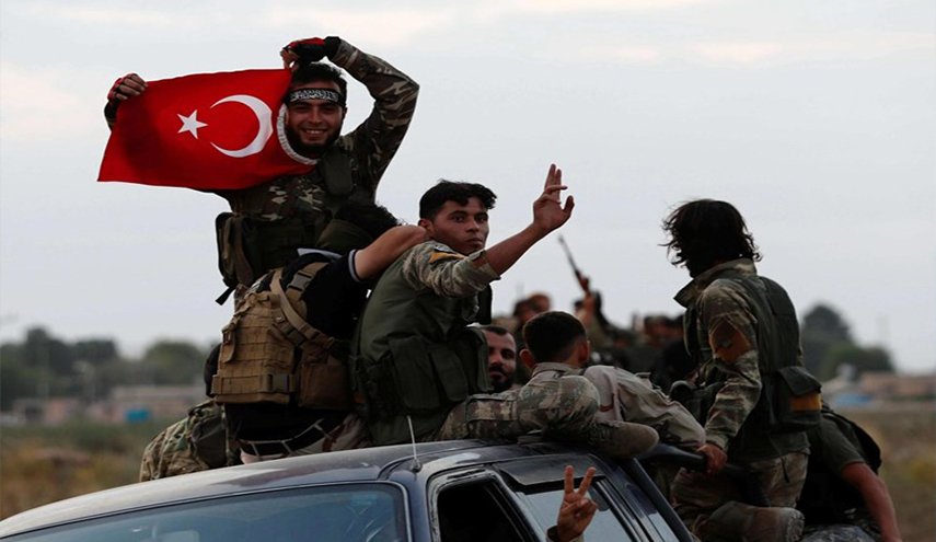 المرصد: عودة مسلحين سوريين من ليبيا على متن طائرات تركية