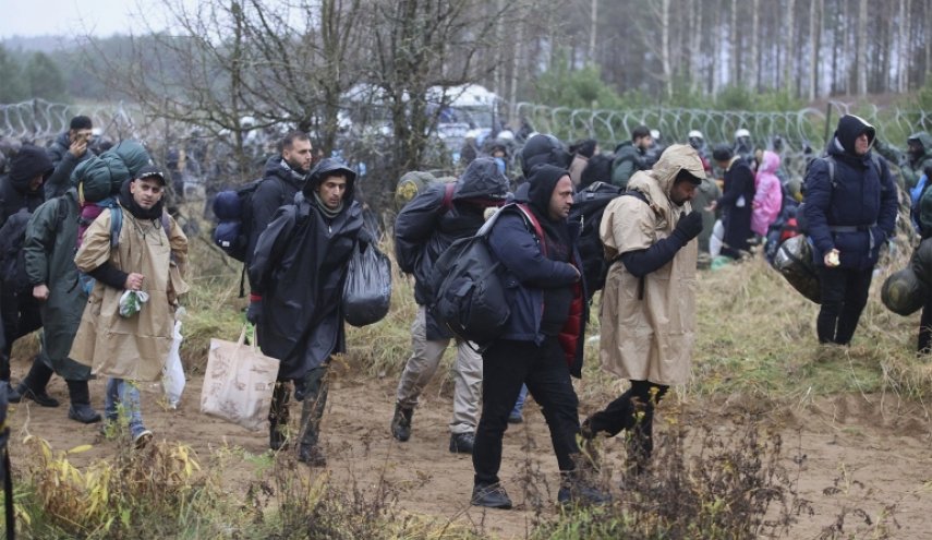 بولندا تمدد حالة الطوارئ على الحدود مع بيلاروس لمدة 3 أشهر