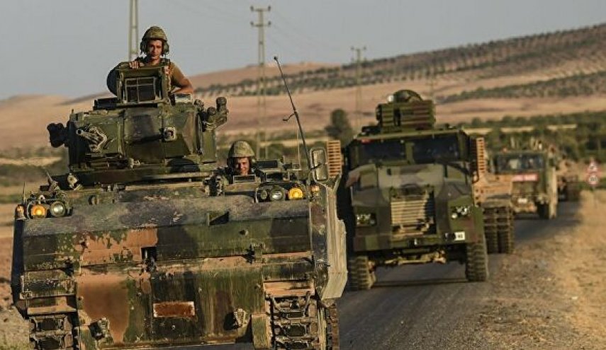 تركيا ترسل آليات محملة بالأسلحة للجماعات المسلحة إلى إدلب 