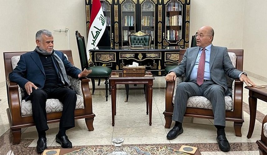 العراق.. صالح والعامري يؤكدان على حماية الأمن والاستقرار ورص الصف الوطني
