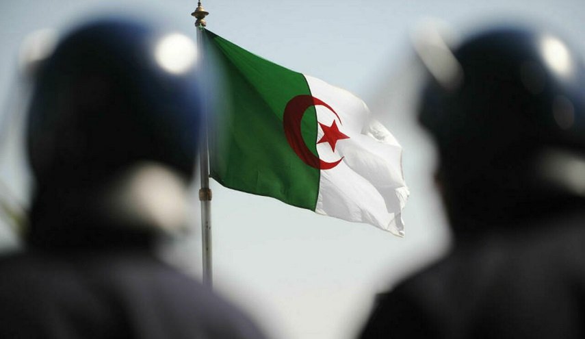 الجزائر تعزز الإجراءات الأمنية لتأمين عودة أبطال 