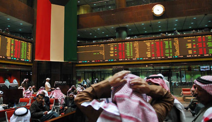 البورصات الخليجية تتراجع وسط ضغوط النفط ومخاوف أوميكرون