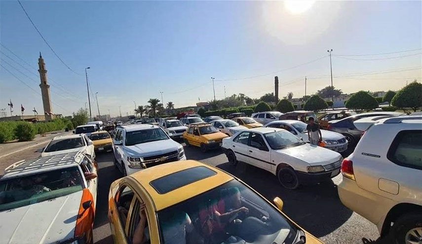 ازدحامات مرورية خانقة تشل حركة السير في اغلب شوارع بغداد