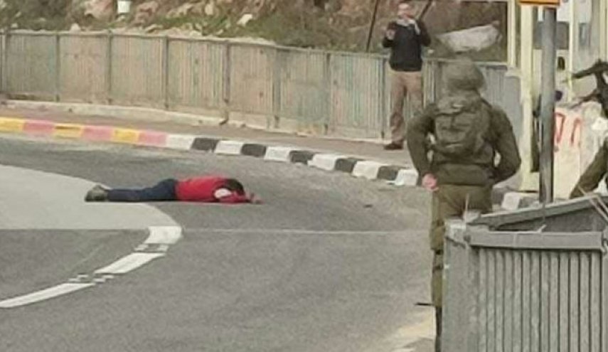 تیراندازی نظامیان صهیونیست به جوان فلسطینی
