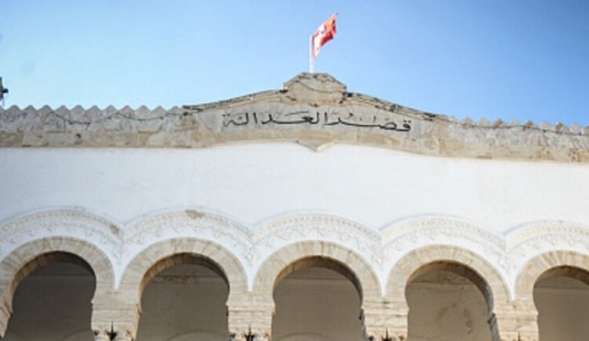 تونس.. الحكم بالإعدام شنقا على 9 مدانين بقتل عسكري
