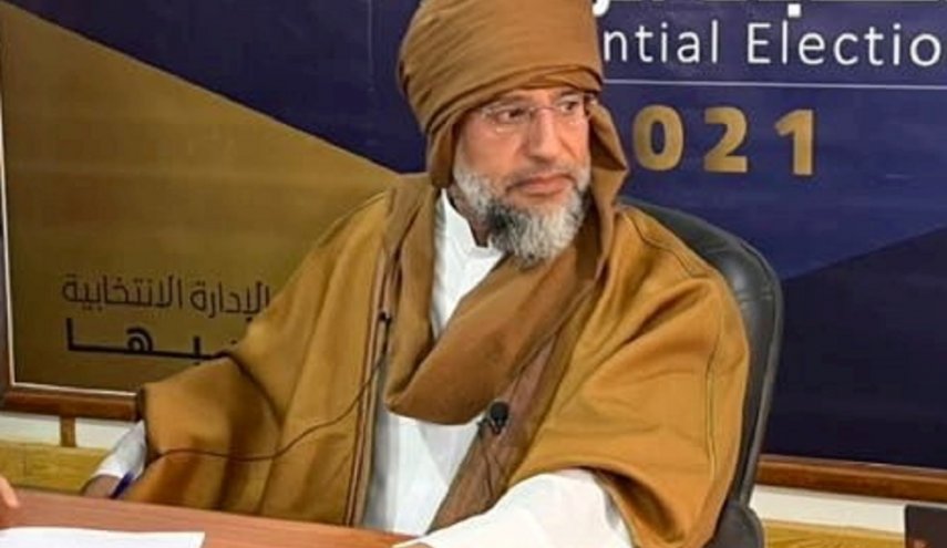 سيف الإسلام القذافي يطلق مبادرة لإنهاء الأزمة في ليبيا