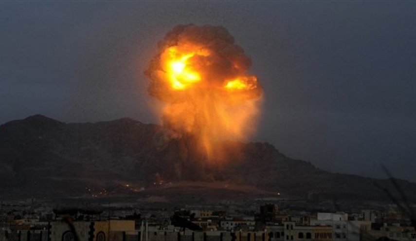 سلسله حملات ائتلاف سعودی به پایتخت یمن/ هدف قرار گرفتن مراکز رادیو و تلویزیون در صنعاء