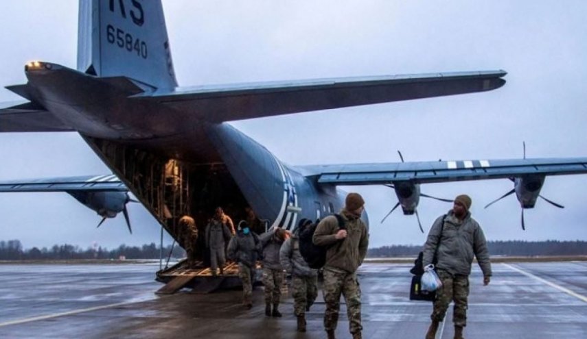 القوات الأمريكية في بولندا تتأهب لفرار رعايا الولايات المتحدة من أوكرانيا
