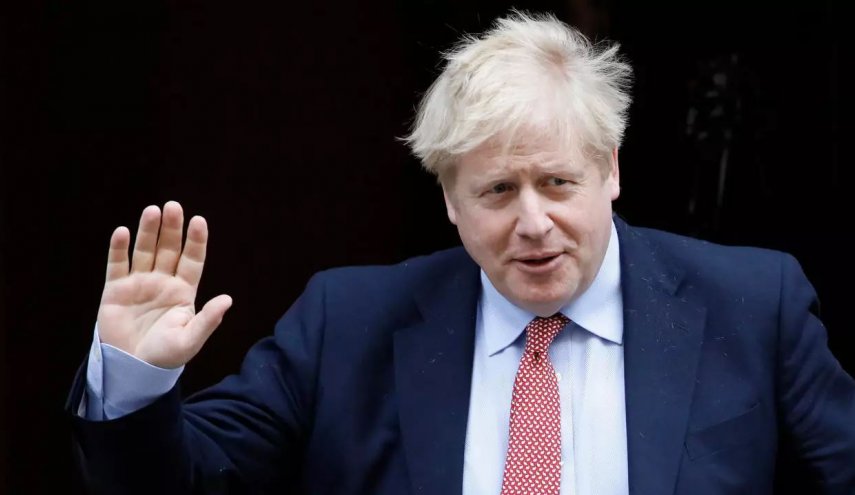 رئيس الوزراء البريطاني يشير إلى إنهاء مبكر لقواعد العزل الخاصة بكورونا