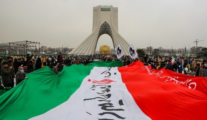 بازتاب 22 بهمن در رسانه‌های جهان| خبرگزاری فرانسه: ایرانی‌ها شعارِ «تا آخر ایستاده‌ایم» سردادند