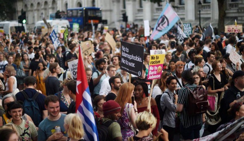 تظاهرات انگلیسی ها در اعتراض‌ به اوضاع معیشتی 