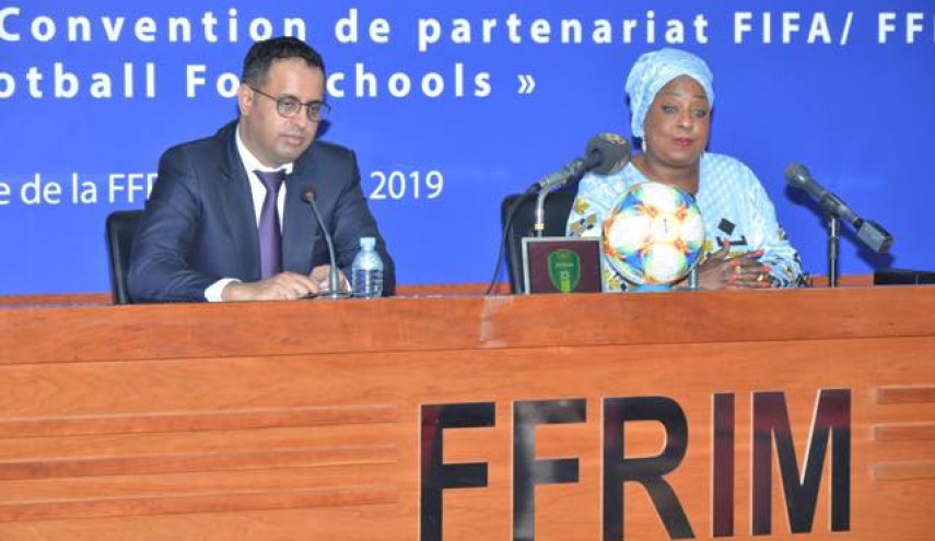الفيفا يدشن إطلاق برنامج كرة قدم للمدارس من موريتانيا