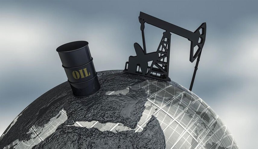  السعودية ترفض دعوة أمريكية لزيادة إنتاج النفط وتؤكد التزامها باتفاق 'أوبك+'
