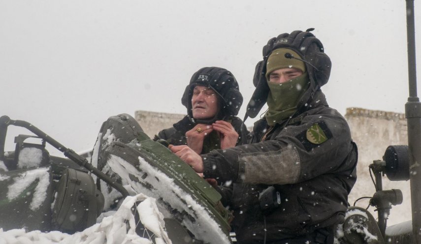 قوات دونيتسك ترد على الجيش الأوكراني