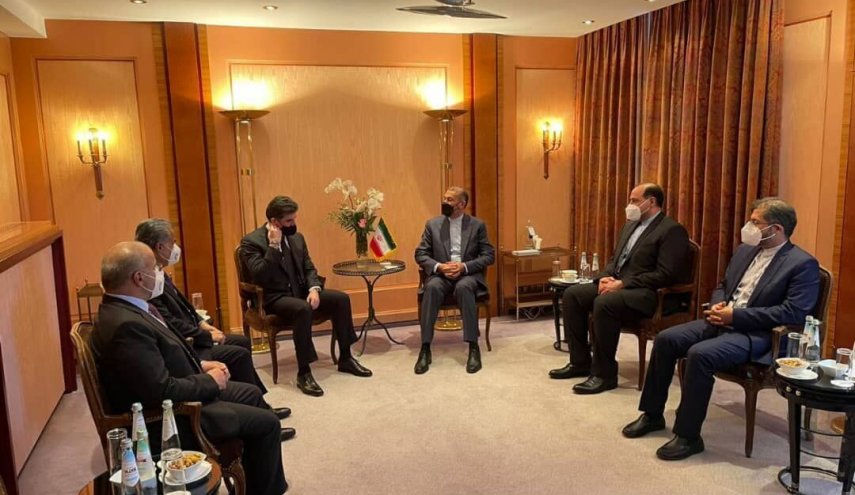 وزير الخارجية الإيراني يلتقي رئيس كردستان العراق
