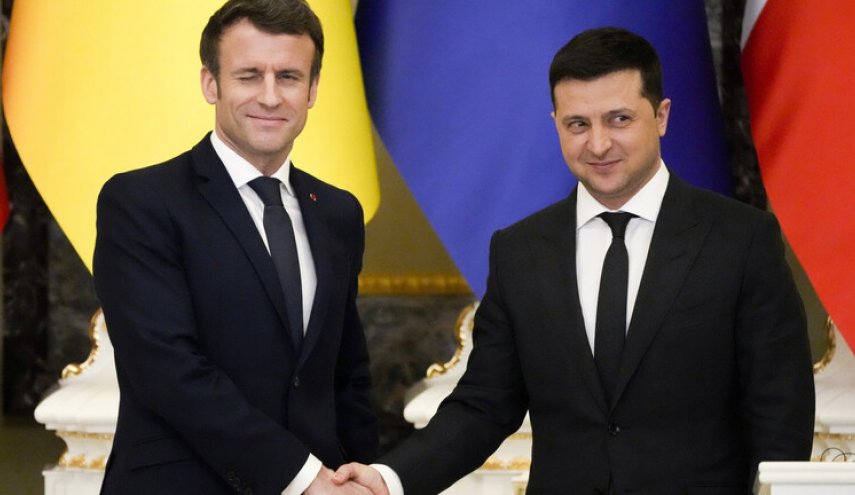 الرئيس الأوكراني يهاتف نظيره الفرنسي بشأن التصعيد في شرق اوكرانيا
