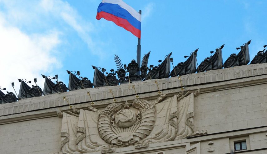 روسيا تبدأ إجلاء موظفي البعثات الدبلوماسية في أوكرانيا