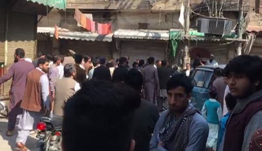 انفجار در مراسم نماز جمعه شیعیان پیشاور پاکستان؛ 30 کشته و 50 زخمی