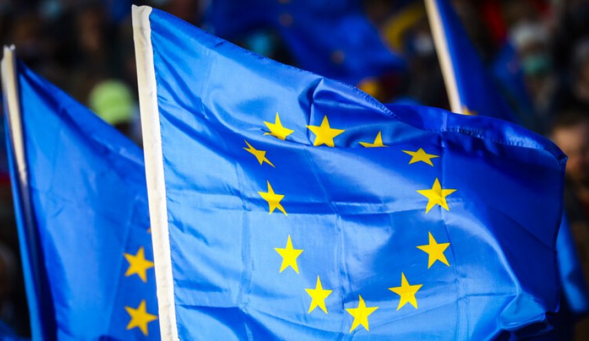 الاتحاد الأوروبي يبدأ دراسة طلبات عضوية أوكرانيا وجورجيا ومولدافيا