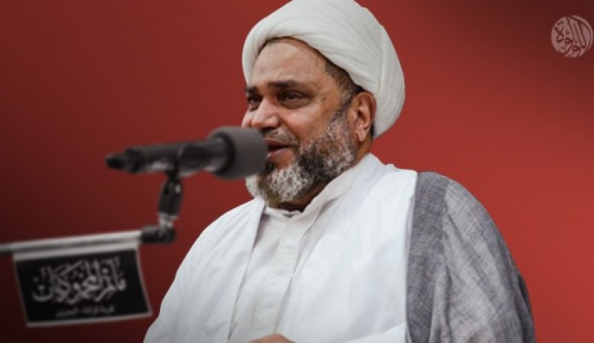 النظام البحريني يحكم بالسجن عاماً كاملاً على رجل دين شيعي لهذا السبب