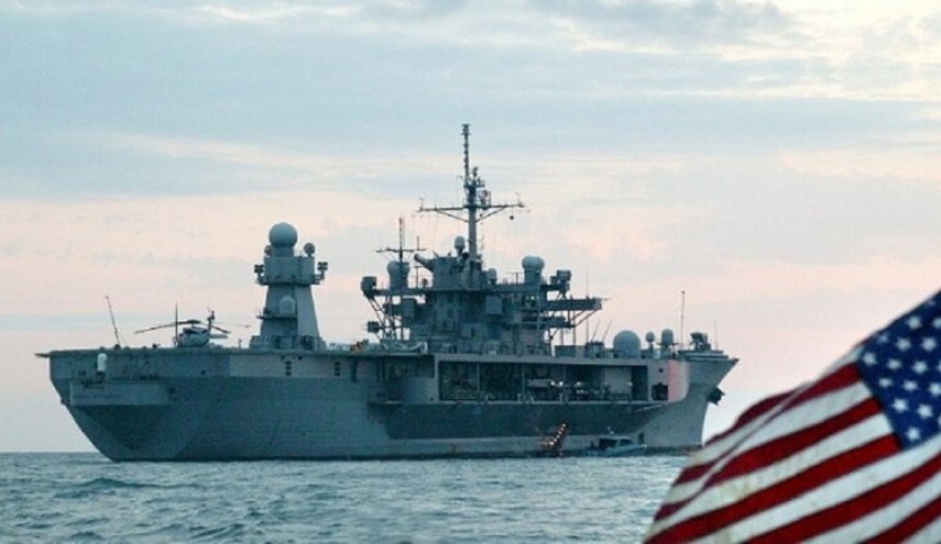 الولايات المتحدة تسحب سفنها الحربية من البحر الأسود
