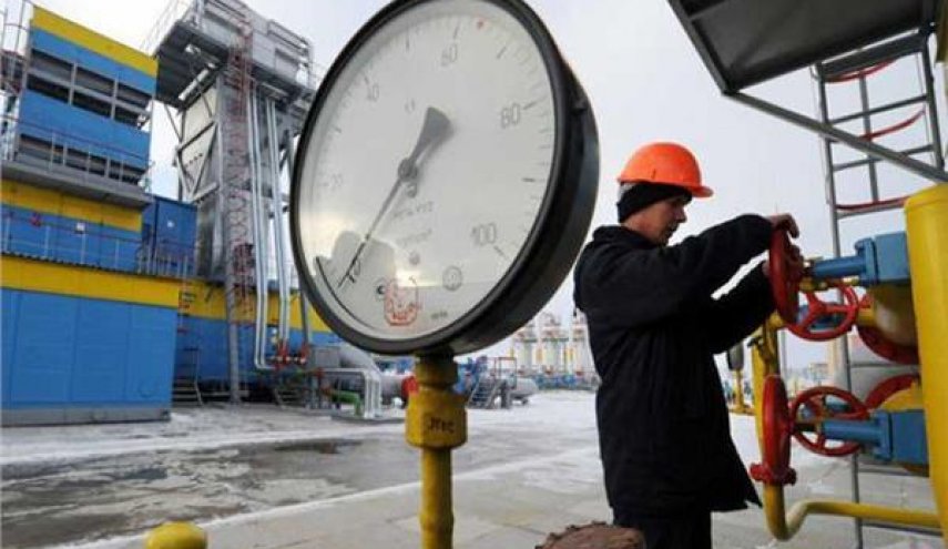شركة نفط أوروبية تدرس إمكانية دفع ثمن الغاز الروسي بالروبل
