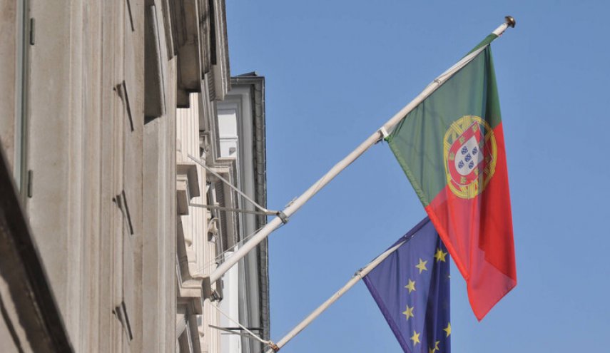 البرتغال تطرد 10 دبلوماسيين روس