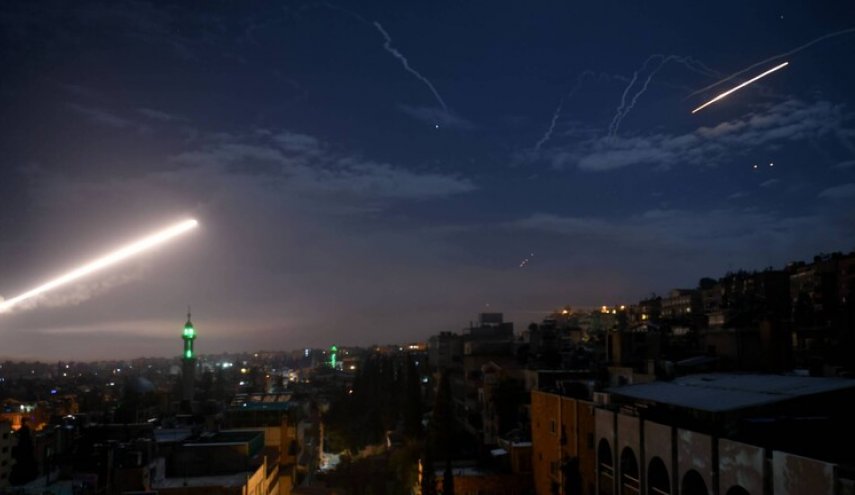 المضادات السورية أسقطت 3 صواريخ إسرائيلية في اللاذقية السبت

