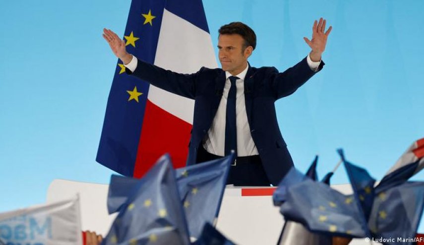 استطلاع للرأي يتوقع فوز ماكرون بالانتخابات الرئاسية الفرنسية